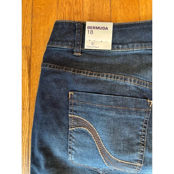 NWT Lane Bryant Size 18 Genius Fit Bermuda Jean Shorts 10" Inseam - Picture 4 of 5
